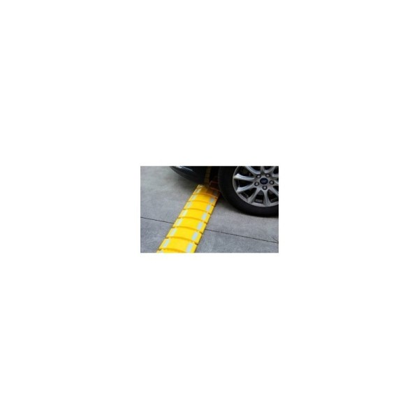 Ralentisseur de vitesse temporaire, pliable et transportable jaune